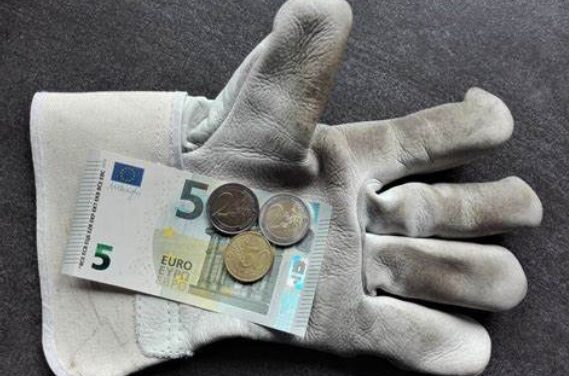 Italiani sempre più poveri e schiavi! L’allarme arriva da Oxfam