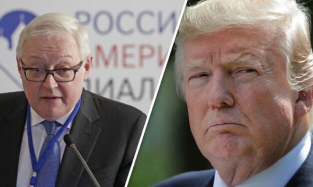 Il ministro degli esteri russo, Sergey Ryabkov, spiega l’economia a Donald Trump per conto dei BRICS